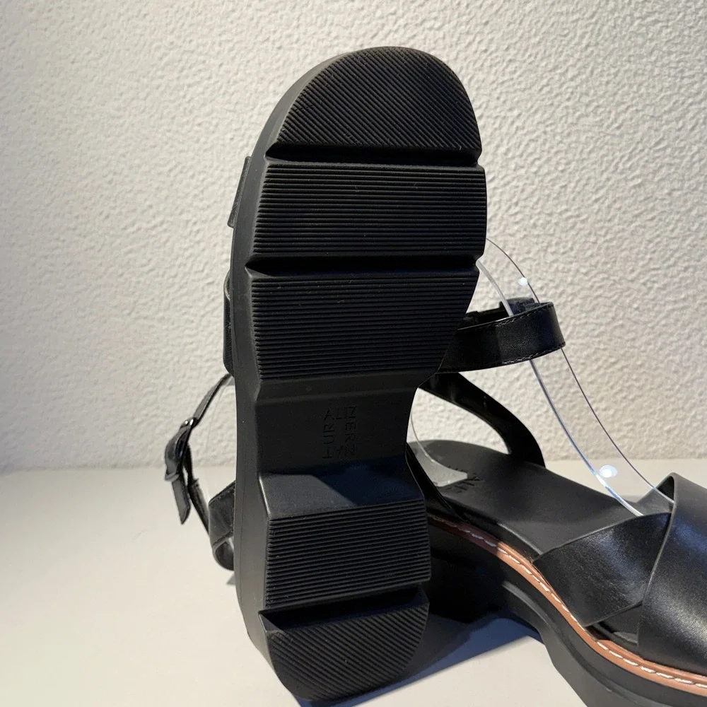 Naturalizer Darry Sandal Women 8M Black Leather Platform Lug Sole Ankle Strap